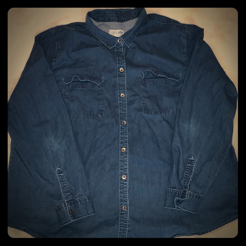 Old Navy Classic Denim Button Up - Picture 2 of 9
